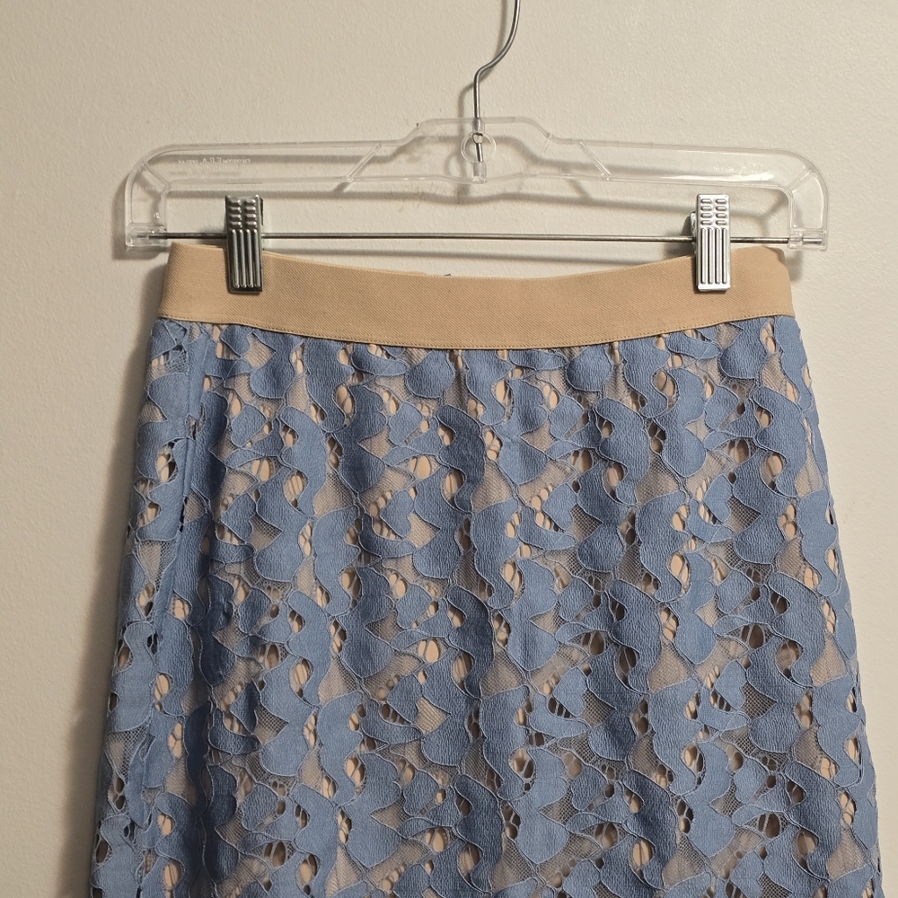 BcbgMaxazria Elegant Blue Lace Pencil  Skirt With Elastic Waistband Size Xs - Picture 2 of 11